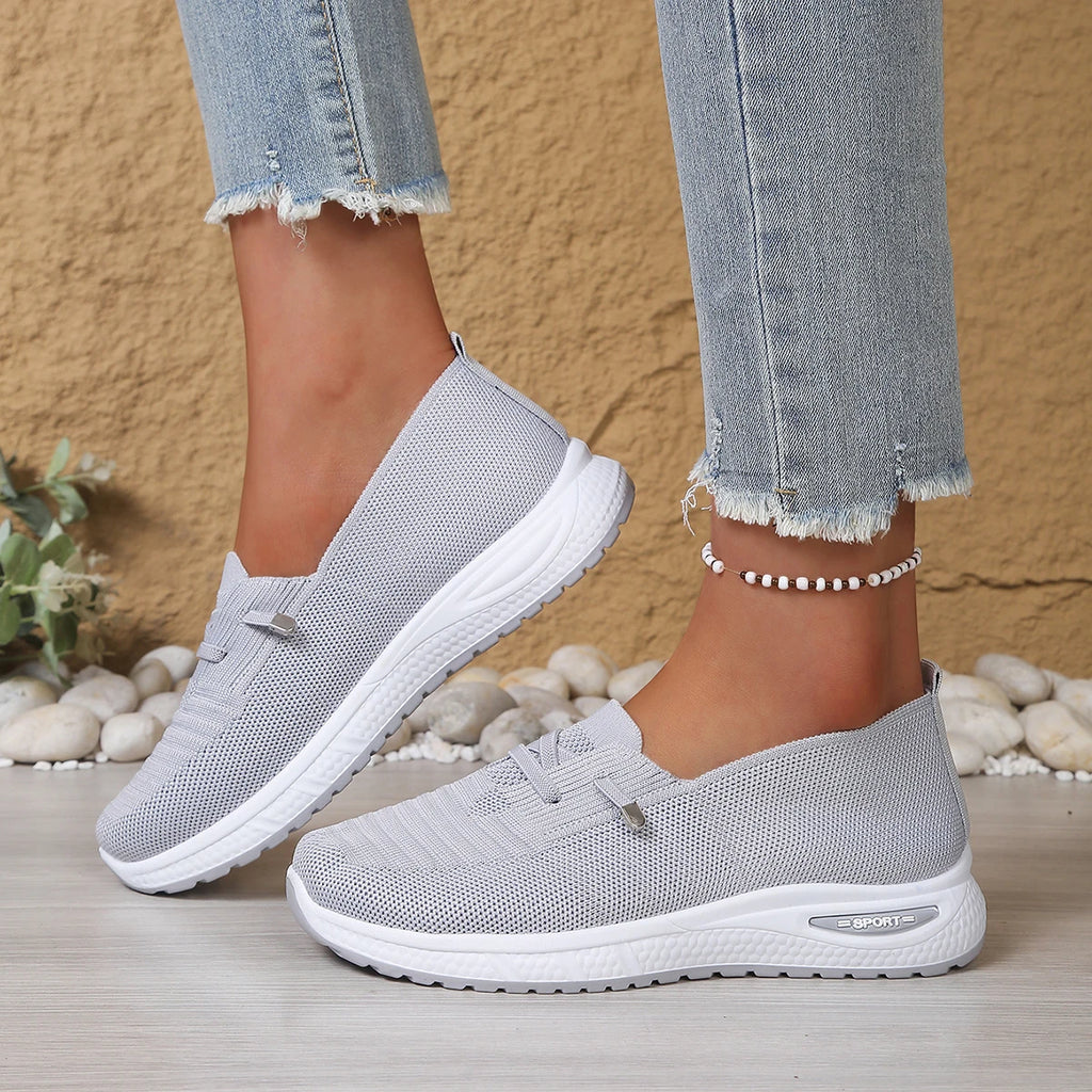 Women's shoes 2026 casual sneaker new style color single shoes versatile, casual and fashionable work shoes free shippiing shoes