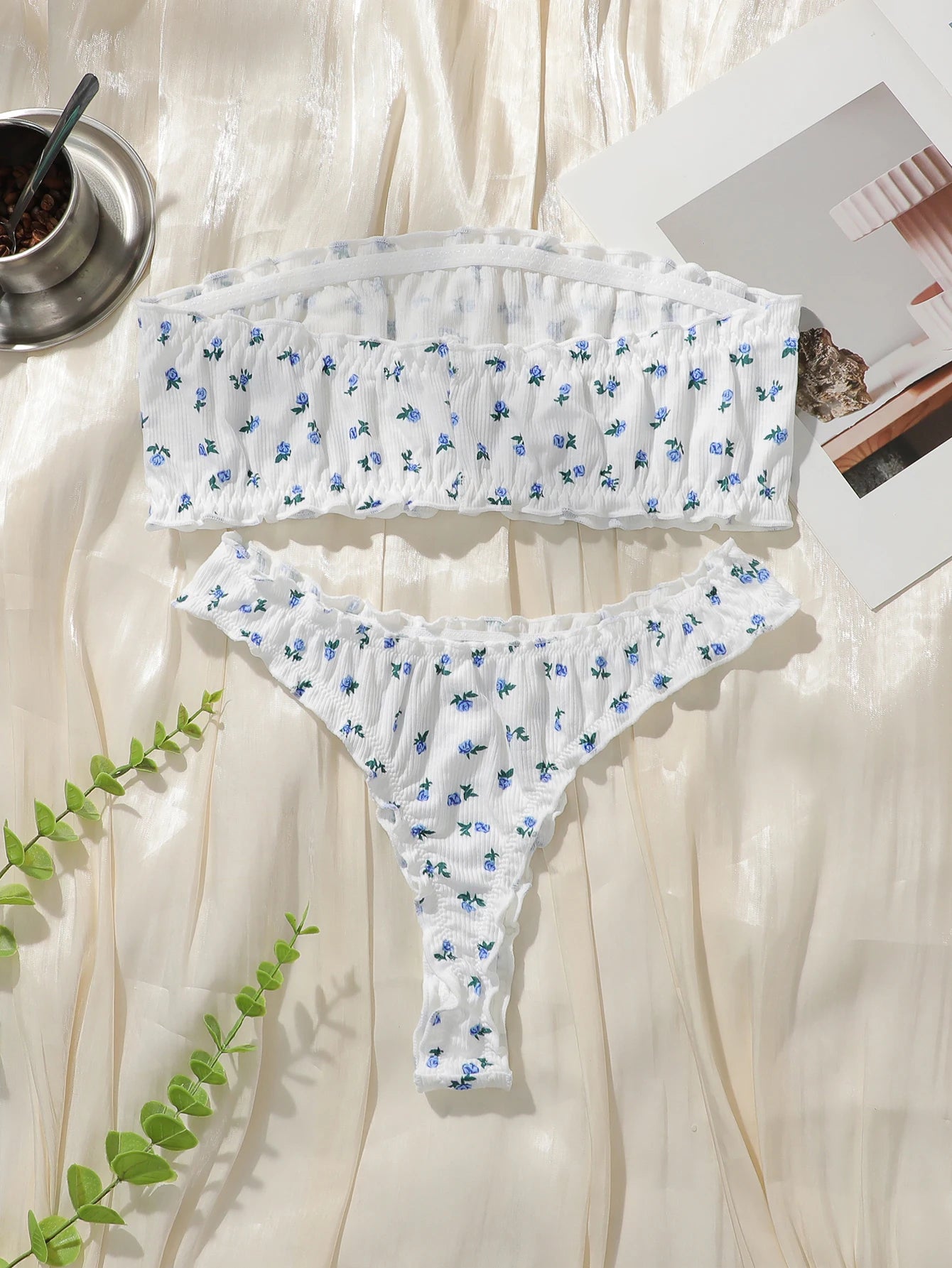 Sexy strapless floral print set seaside vacation style bra set no steel ring party underwear whtie Lingerie MR3496