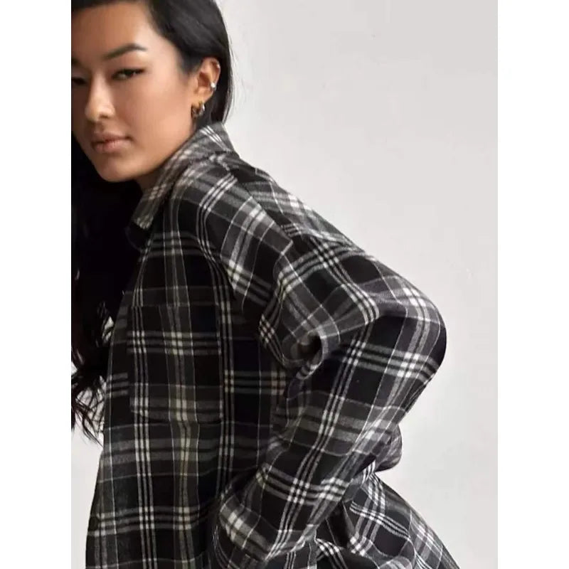Fashion Baggy Plaid Women'S Blouse Elegant Lapel Long Sleeve Shirts And Blouses Vintage Pocket Lace-Up Top Female 2025