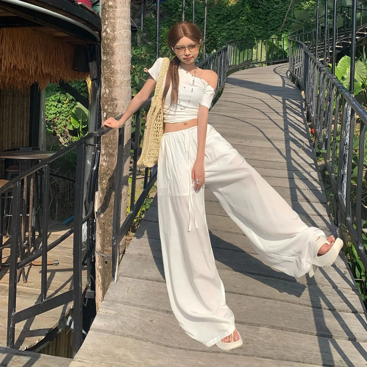 Loose wide-leg pants with elastic waist and drawstring, drapey and versatile, cool summer straight-leg casual pants
