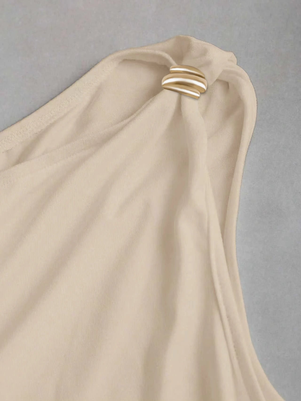 Women One Shoulder Ruched Bodysuit Gold Buckle Decor Sleeveless Form Fitting Jumpsuit