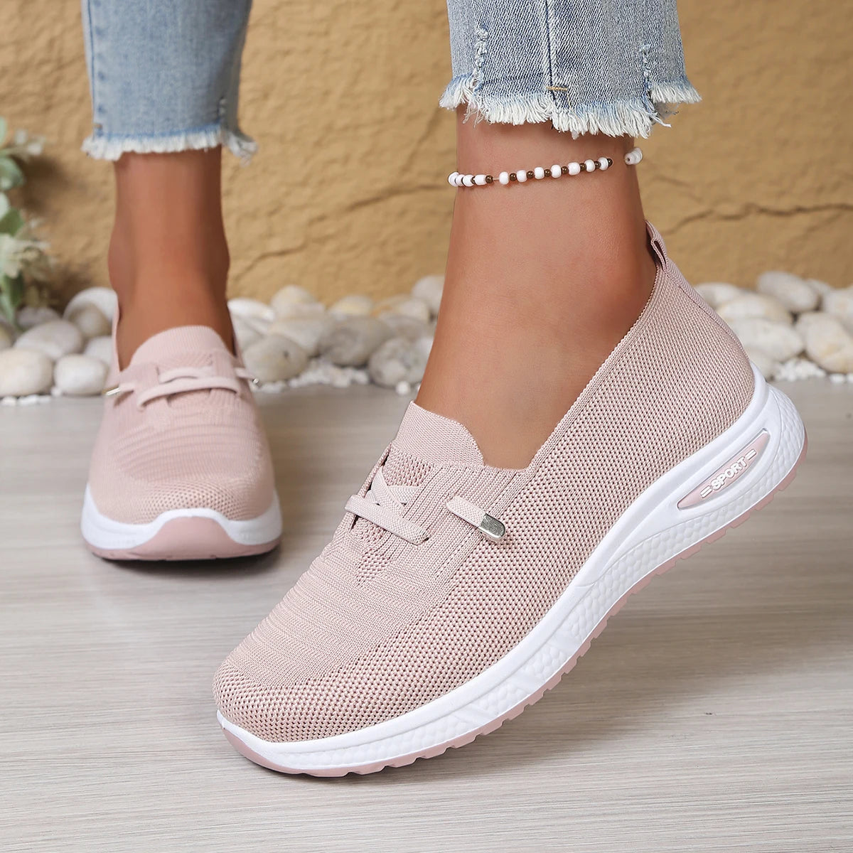 Women's shoes 2026 casual sneaker new style color single shoes versatile, casual and fashionable work shoes free shippiing shoes